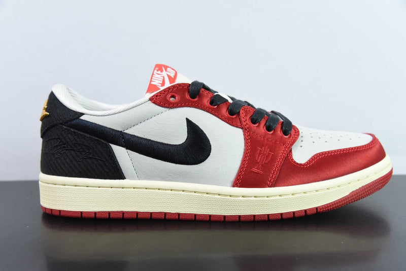 Jordan 1 Retro Low OG Trophy Room Away