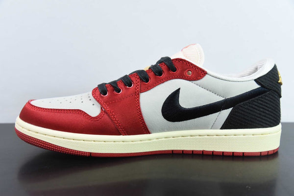 Jordan 1 Retro Low OG Trophy Room Away