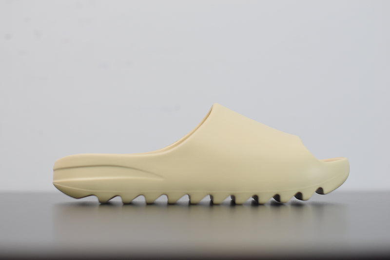 Yeezy Slide Bone