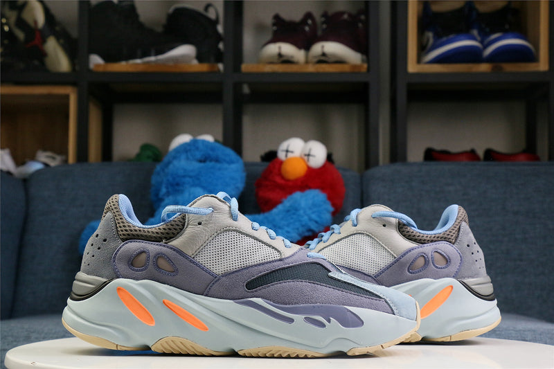 YEEZY BOOST 700 CARBON BLUE