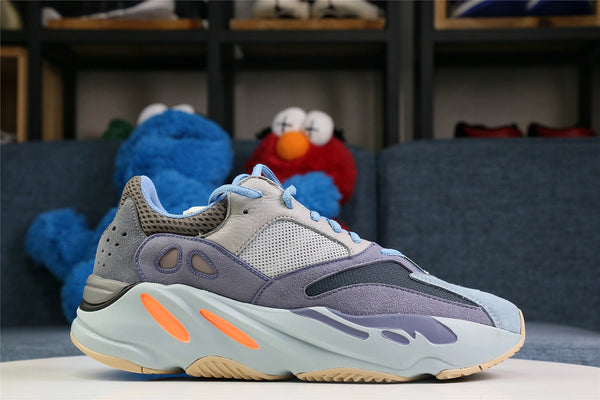 YEEZY BOOST 700 CARBON BLUE