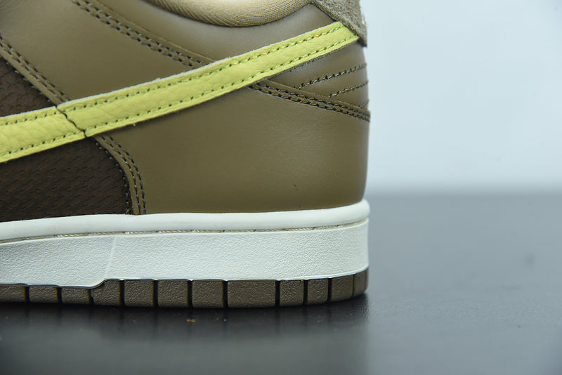 DUNK LOW SO UNDEAFEATED CANTEEN DUNKS VS AF1 PACK
